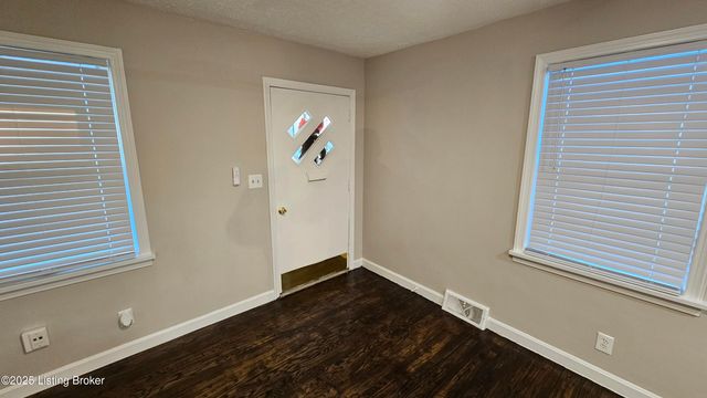 1311 Haskin Ave, Louisville, KY 40215