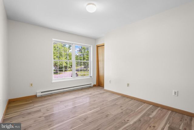 1229 FERN DR, Pocono Summit, PA 18346