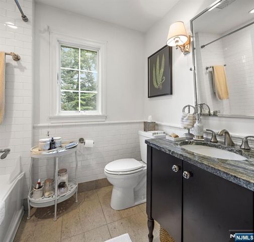 70 Cecelia Avenue, Cliffside Park, NJ 07010
