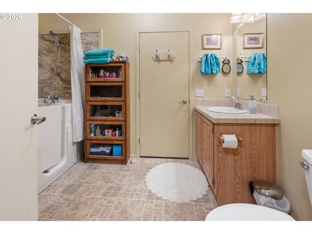 336 19TH St, Port Orford, OR 97465