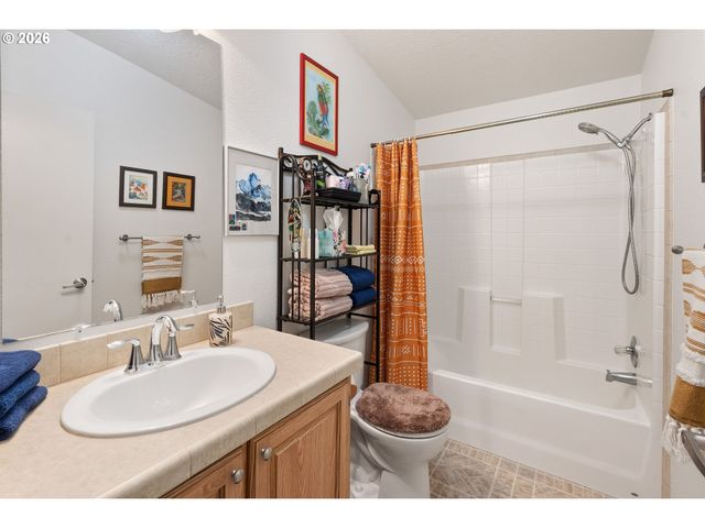 336 19TH St, Port Orford, OR 97465