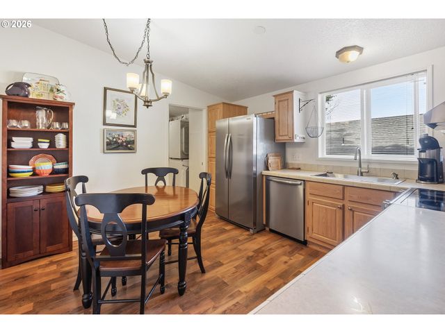 336 19TH St, Port Orford, OR 97465