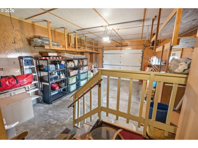 336 19TH St, Port Orford, OR 97465