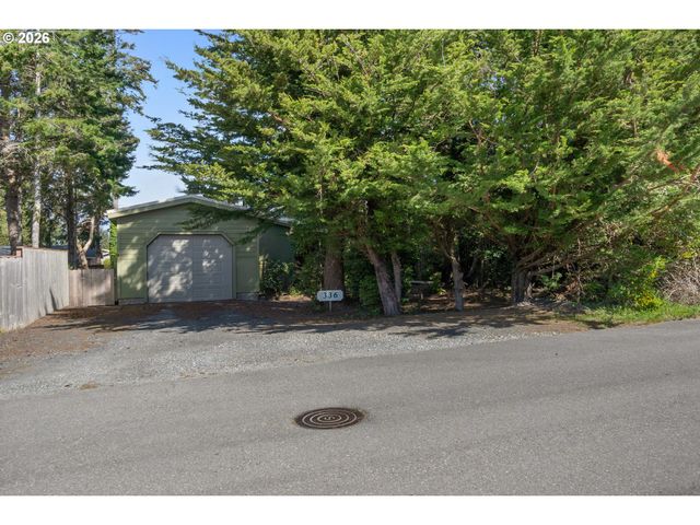 336 19TH St, Port Orford, OR 97465