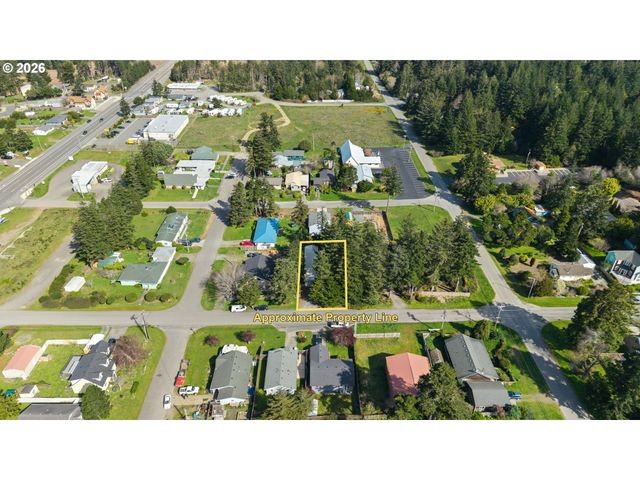 336 19TH St, Port Orford, OR 97465
