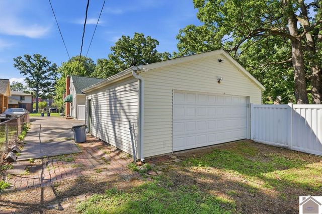 2129 Monroe St, Paducah, KY 42001
