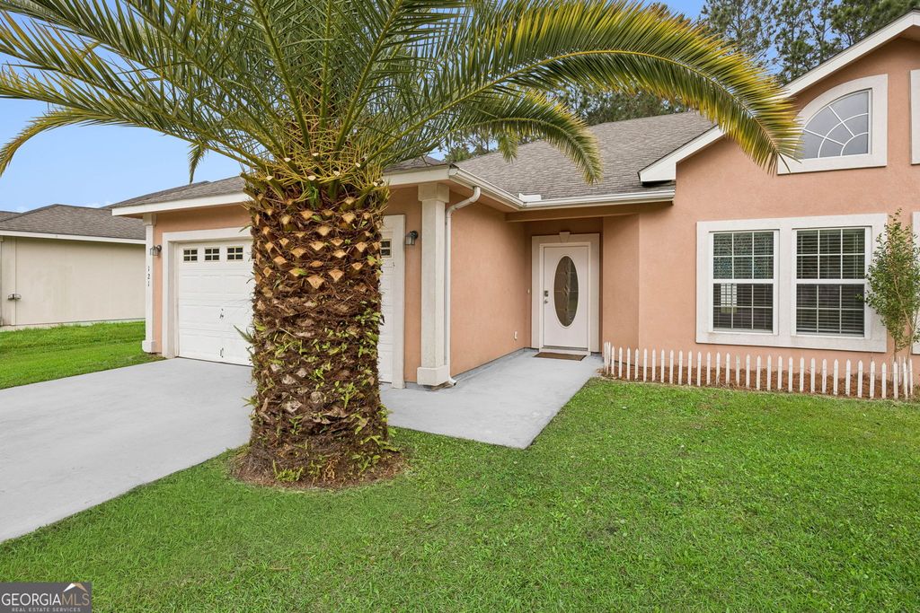 121 Magnolia Court, Kingsland, GA 31548