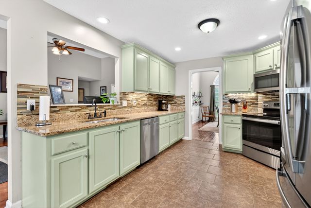 2610 Morrison Ln, Clarksville, TN 37040
