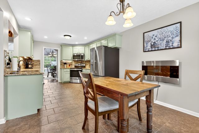 2610 Morrison Ln, Clarksville, TN 37040