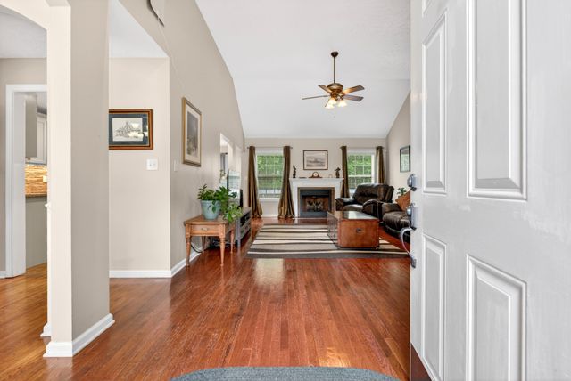 2610 Morrison Ln, Clarksville, TN 37040