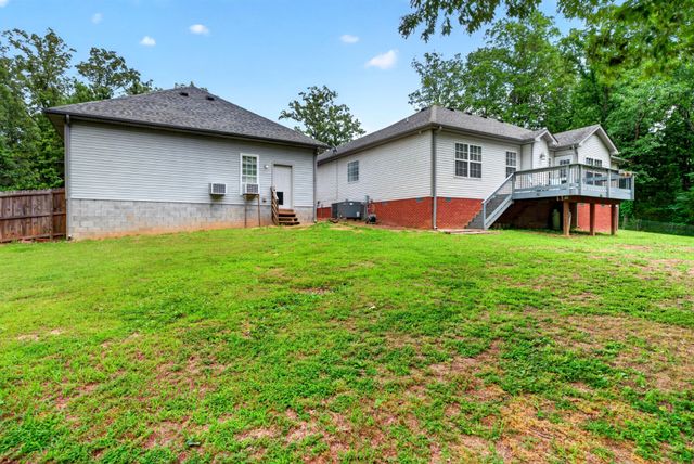 2610 Morrison Ln, Clarksville, TN 37040