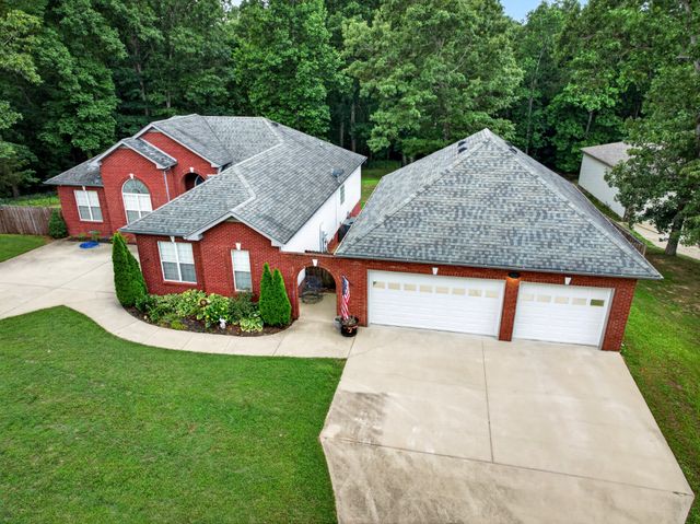 2610 Morrison Ln, Clarksville, TN 37040