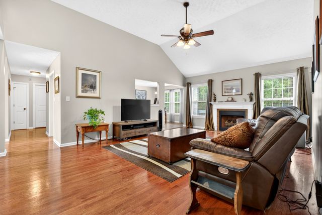 2610 Morrison Ln, Clarksville, TN 37040