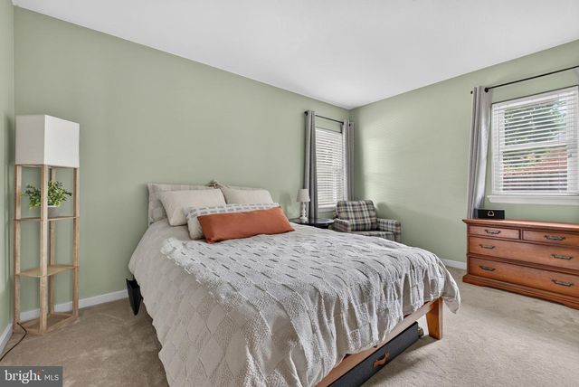 14 COUNTRY CLUB PL W, Camp Hill, PA 17011