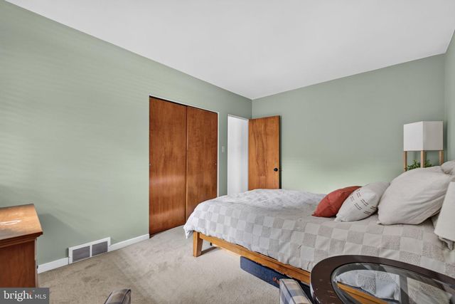 14 COUNTRY CLUB PL W, Camp Hill, PA 17011