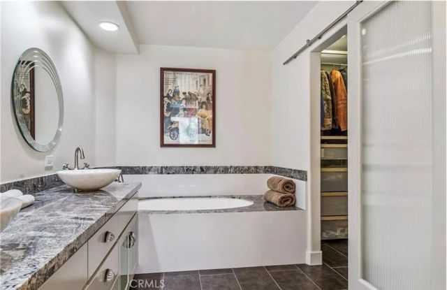 2233 Martin 201, Irvine, CA 92612