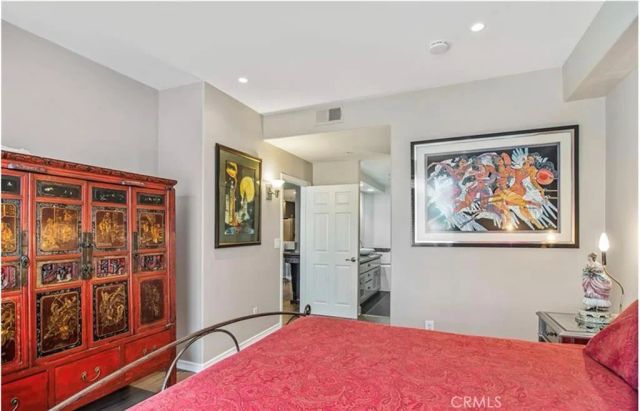 2233 Martin 201, Irvine, CA 92612
