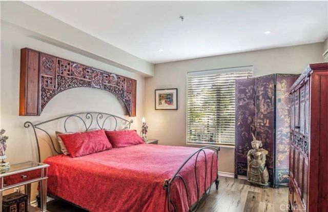 2233 Martin 201, Irvine, CA 92612