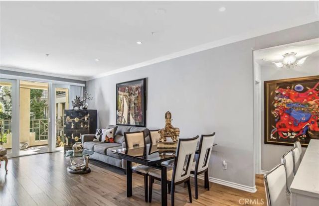 2233 Martin 201, Irvine, CA 92612