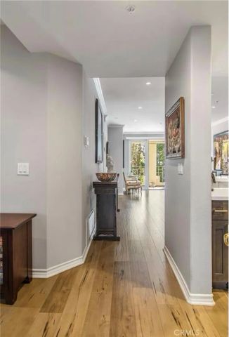 2233 Martin 201, Irvine, CA 92612