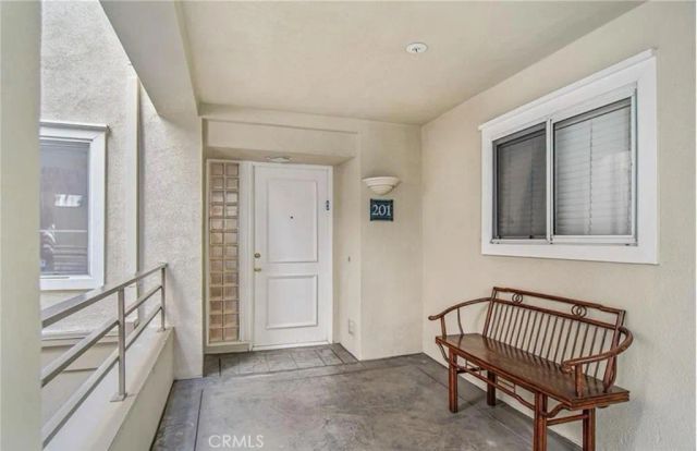 2233 Martin 201, Irvine, CA 92612