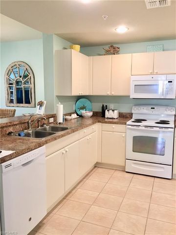 3017 Driftwood WAY 3001, Naples, FL 34109