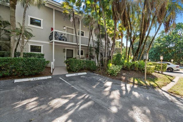 11863 Wimbledon Circle 446, Wellington, FL 33414