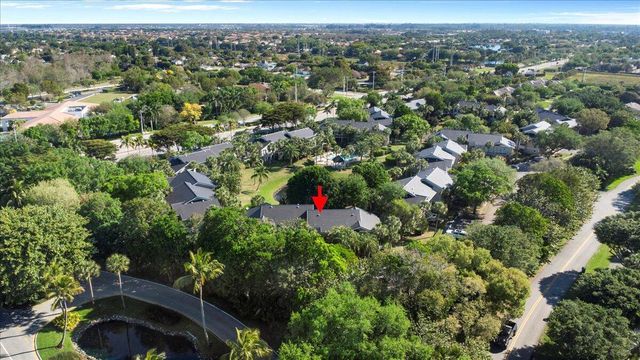 11863 Wimbledon Circle 446, Wellington, FL 33414