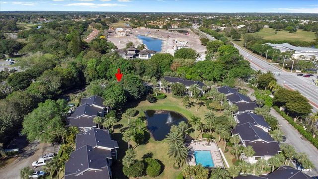 11863 Wimbledon Circle 446, Wellington, FL 33414