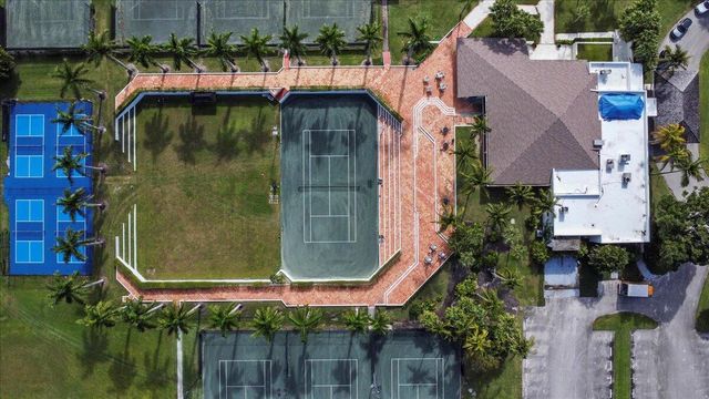 11863 Wimbledon Circle 446, Wellington, FL 33414