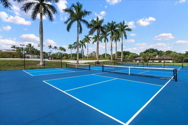 11863 Wimbledon Circle 446, Wellington, FL 33414