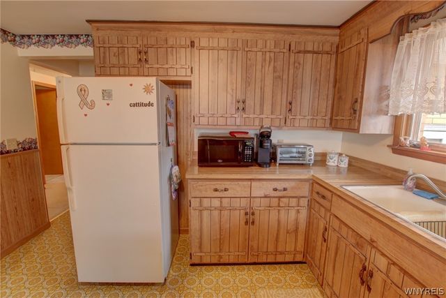 60 Goodrich Road, Lackawanna, NY 14218