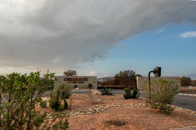 49 Cool Creek, Camp Verde, TX 78010