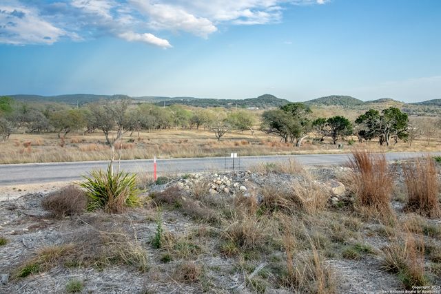 49 Cool Creek, Camp Verde, TX 78010