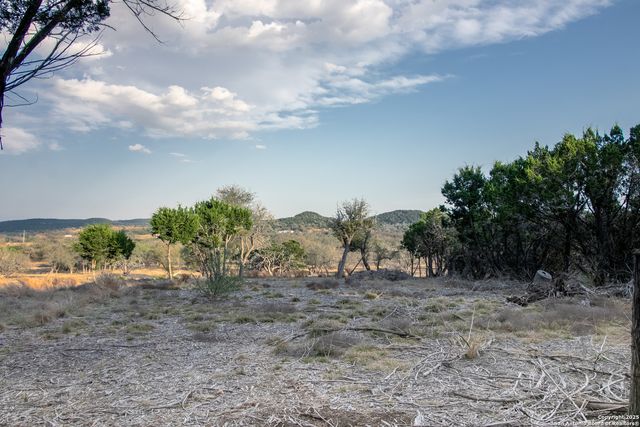 49 Cool Creek, Camp Verde, TX 78010