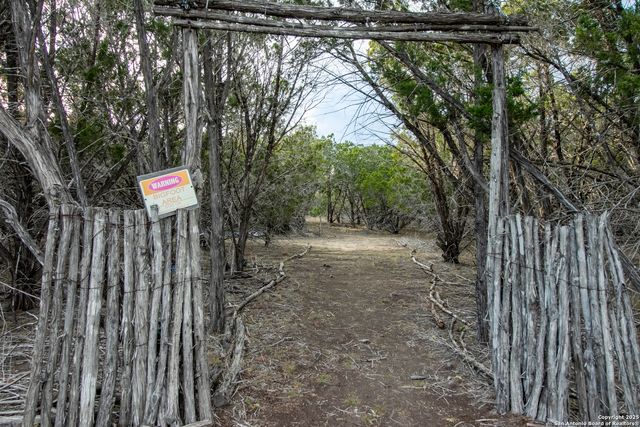 49 Cool Creek, Camp Verde, TX 78010