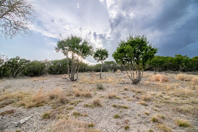49 Cool Creek, Camp Verde, TX 78010