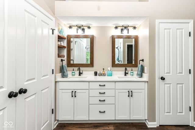 9825 Covington Boulevard, Fishers, IN 46037