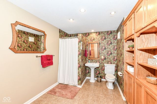 9825 Covington Boulevard, Fishers, IN 46037