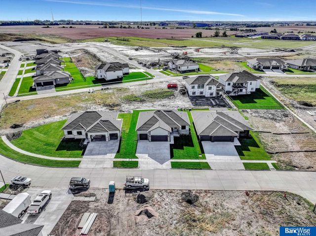 9324 S 86th Street, Lincoln, NE 68526