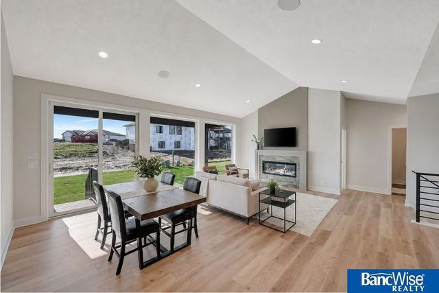 9324 S 86th Street, Lincoln, NE 68526