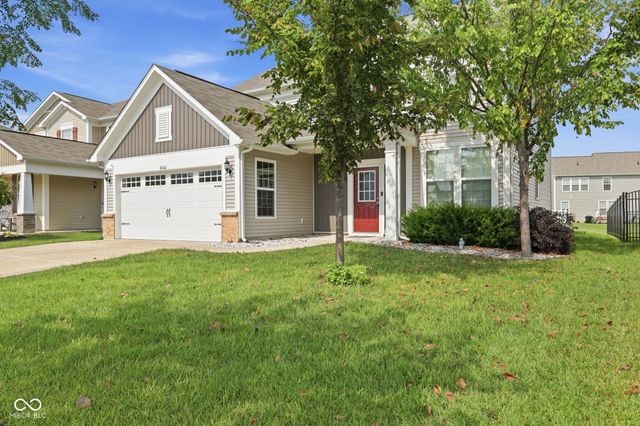 6660 Harvest Moon Lane, Whitestown, IN 46075