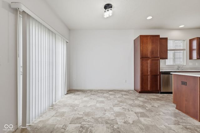 6660 Harvest Moon Lane, Whitestown, IN 46075