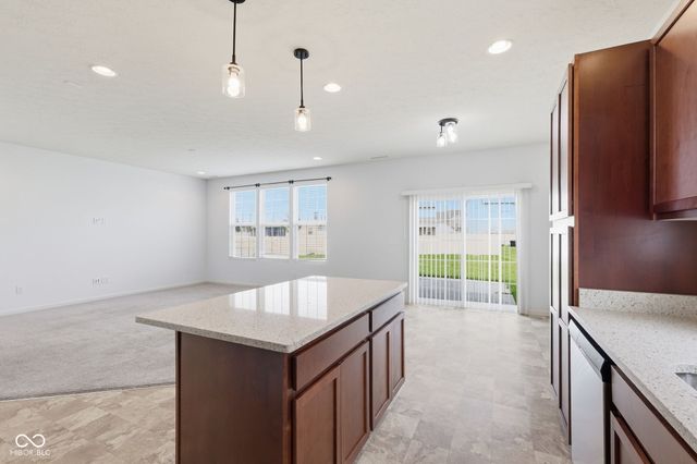 6660 Harvest Moon Lane, Whitestown, IN 46075
