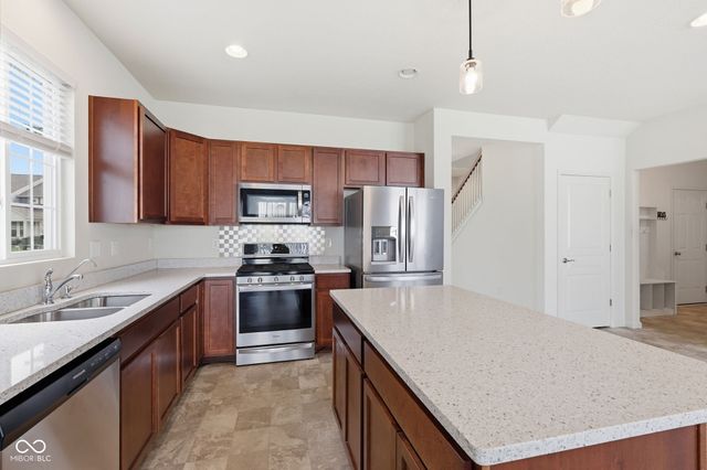6660 Harvest Moon Lane, Whitestown, IN 46075