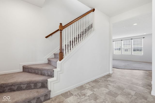 6660 Harvest Moon Lane, Whitestown, IN 46075