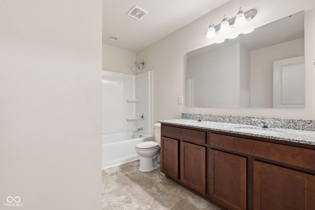 6660 Harvest Moon Lane, Whitestown, IN 46075
