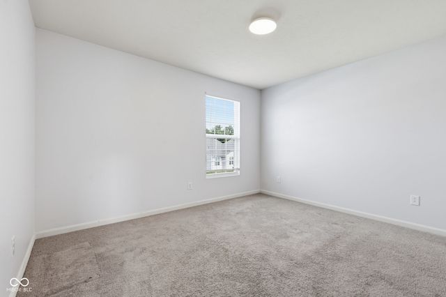 6660 Harvest Moon Lane, Whitestown, IN 46075