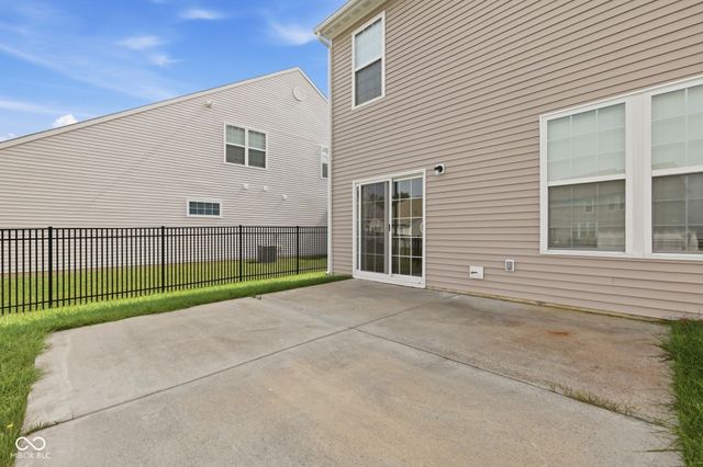 6660 Harvest Moon Lane, Whitestown, IN 46075