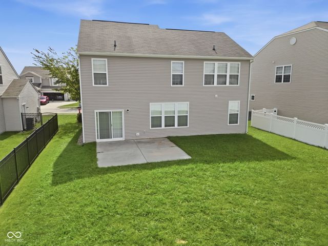 6660 Harvest Moon Lane, Whitestown, IN 46075